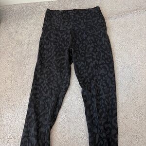 Lululemon Athletica Charcoal Patterned Leggings